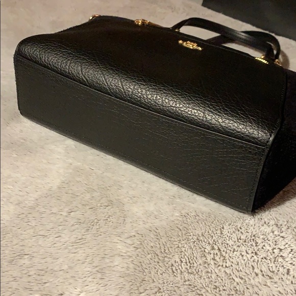 LIKE NEW COACH Prairie Satchel - Picture 2 of 4